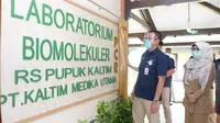 Direktur Utama Pupuk Kaltim Rahmad Pribadi meresmikan Laboratorium Biomolekuler Polymerase Chain Reaction (PCR) untuk analisa swab Covid-19 di RS Pupuk Kaltim  (dok: PKT)