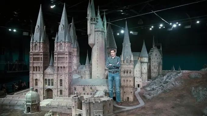 [Bintang] 15 Miniatur dalam Film yang Nyaris Sempurna