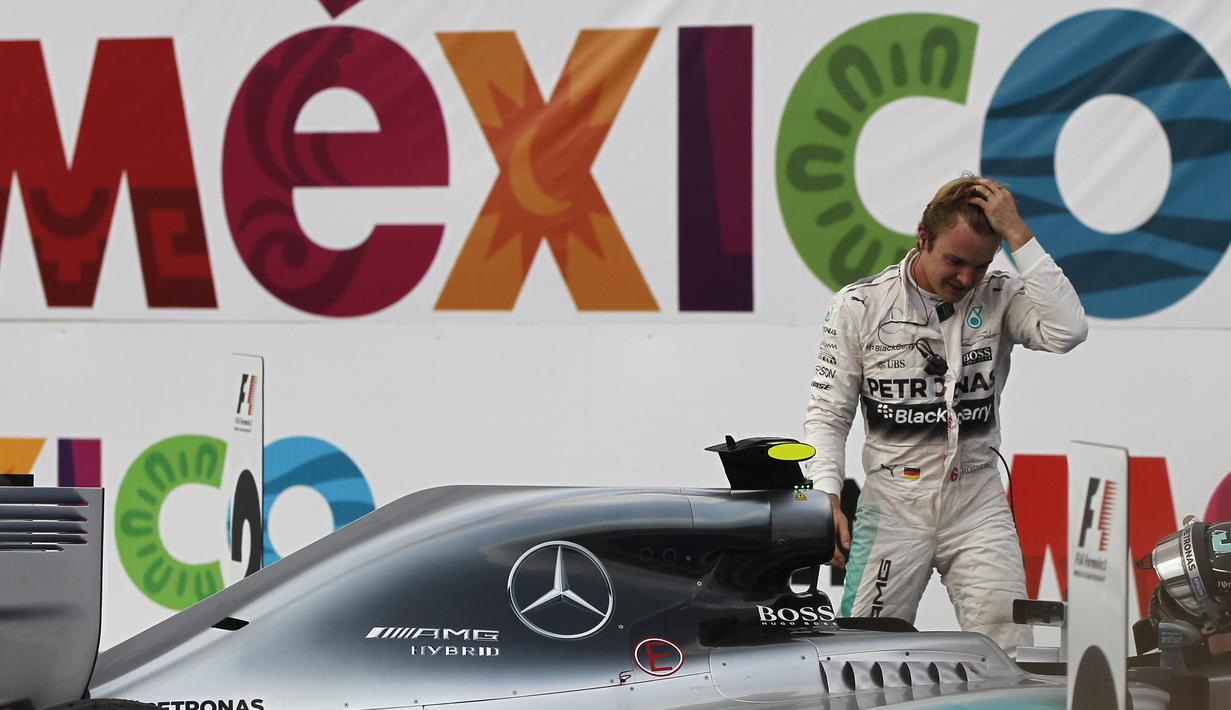 Nico Rosberg tak percaya bisa menjadi raja di F1 GP Meksiko di Sirkuit Autodromo Hermanos Rodriguez, Senin (2/11/2015) dini hari WIB. (EPA/Jose Mendez)