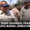 Presiden Prabowo Subianto meninjau Jembatan Bailey Sungai Garoga, Tapanuli Selatan, Rabu (31/12).