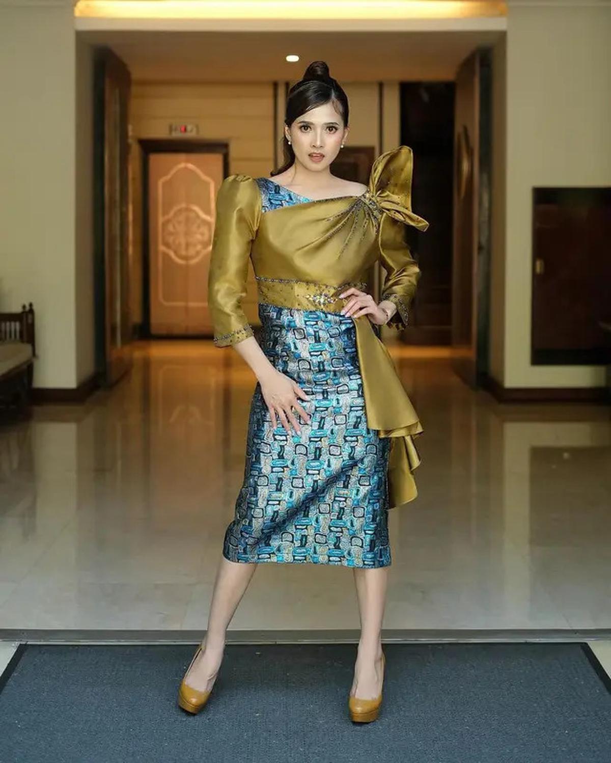 Intip 4 Gaya Berbatik ala Chika Jessica yang Anti Mainstream
