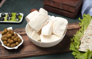 Ilustrasi tahu putih | copyright freepik.com/azerbaijan_stockers