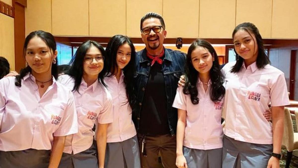 Potret Ferry Maryadi Bersama Geng Leya Princy di Film RANGGA &amp; CINTA, Penuh Chemistry