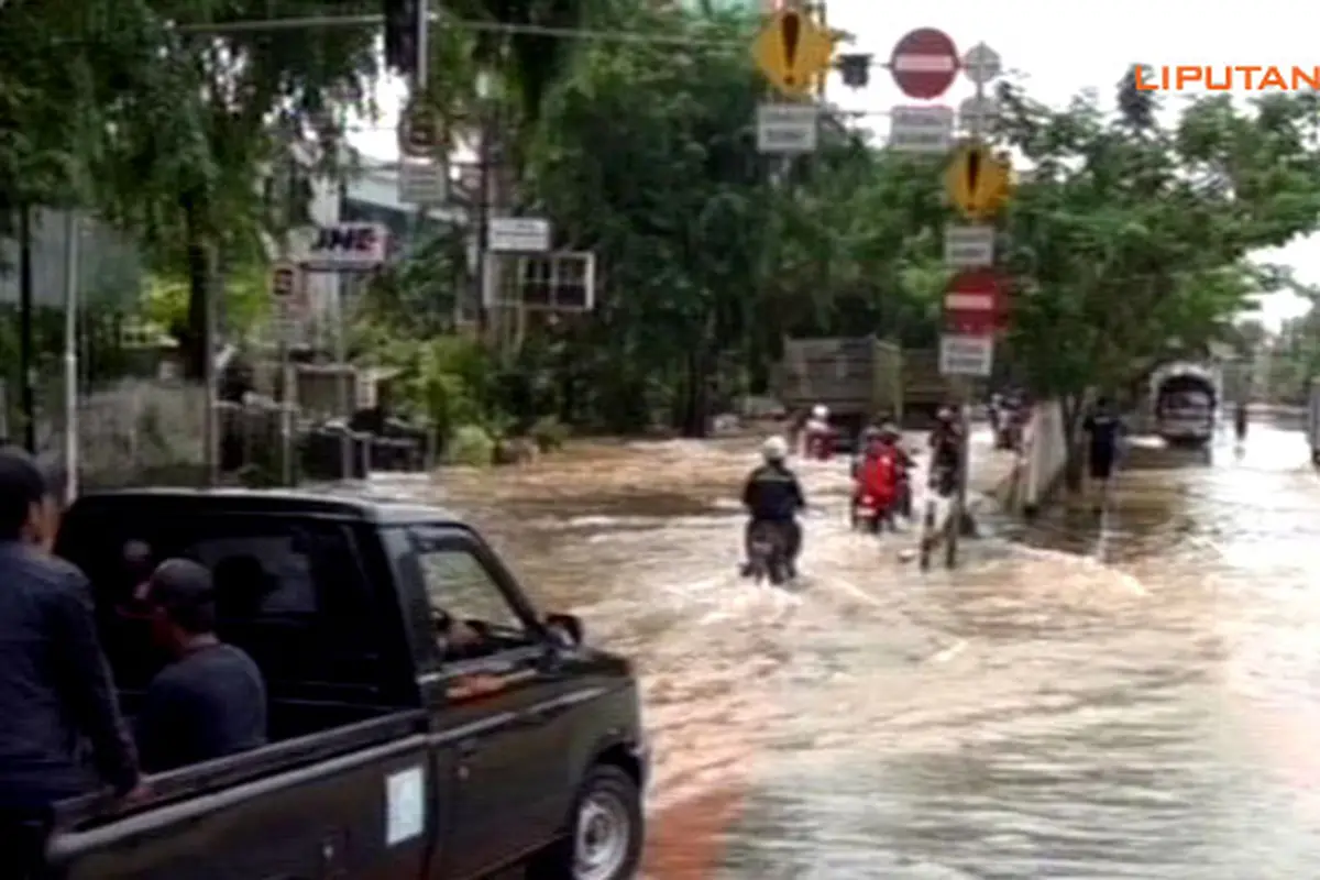 banjir-greengarden-140114b.jpg