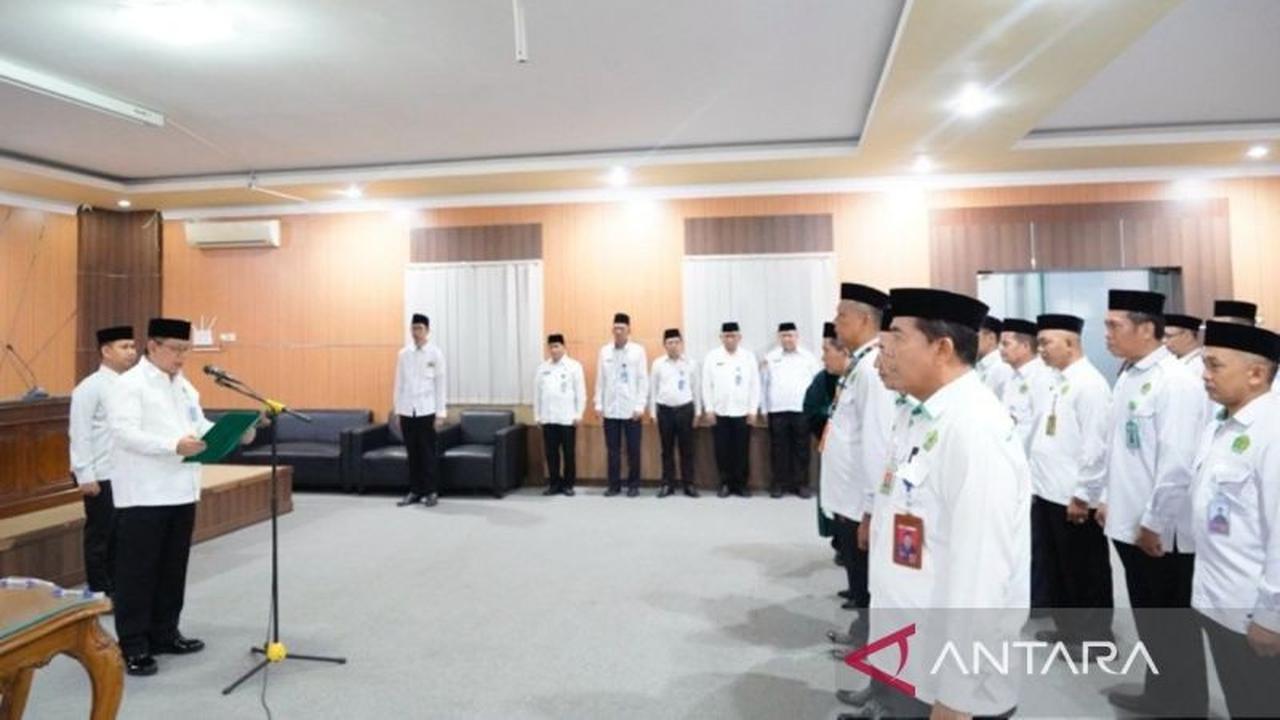 Kemenag Kalsel Lantik 19 Kepala Madrasah, Perkuat Implementasi Kurikulum Cinta