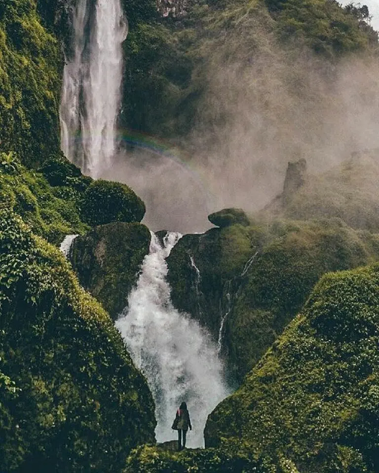 Curug Citambur, Cianjur, Jawa Barat. (Sumber Foto: tyuniar93 /Instagram)