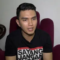 Renggangnya komunikasi menjadi salah satu alasan retaknya rumah tangga Aldi Taher dan Georgia.