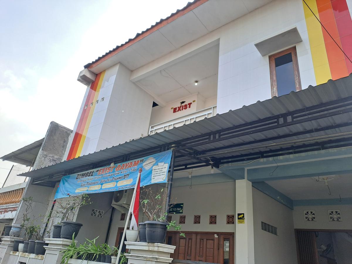 Viral Antrian Bimbel di Yogyakarta, Ini Alasan Ortu Ikut Antri Pendaftaran