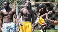 Paul Pogba saat ini ramai digosipkan akan hijrah ke klub asal Inggris, Manchester United dengan nilai transfer yang wow.