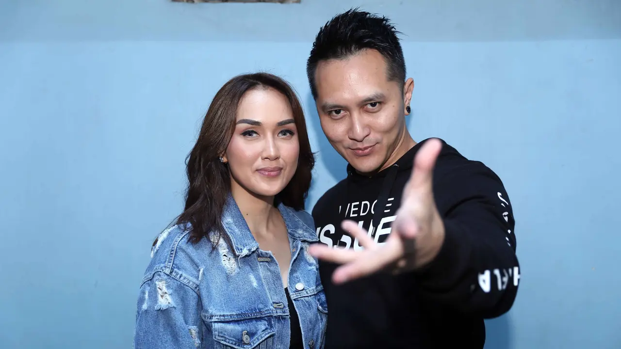 Demian Aditya dan Sara Wijayanto