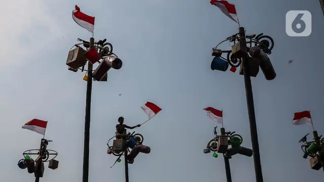 Panjat Pinang, Lomba Kolosal yang Paling Diminati Saat Perayaan HUT Kemerdekaan Republik Indonesia