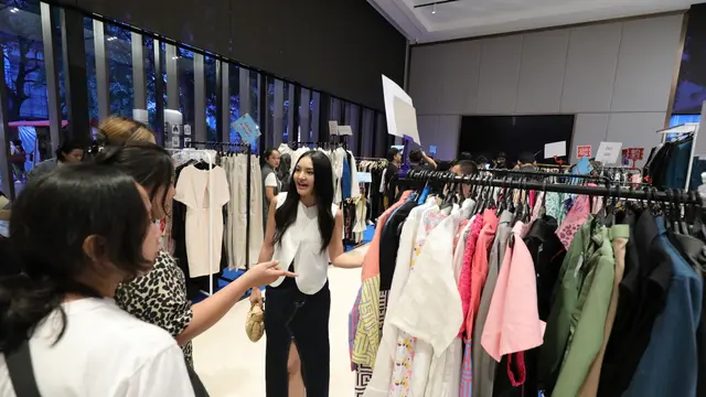 Suka Berburu Preloved? Yuk Bawa Pulang Barang-Barang Milik Publik Figur di Blibli Fashion Fest Hingga Besok!