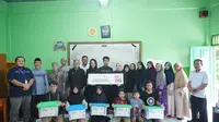 PT Danareksa Investment Management (DIM) menjalankan mengadakan program Corporate Social Responsibility (CSR) dengan menyalurkan paket Berbagi Bahagia untuk Anak Yatim Piatu dan kaum Dhuafa di Yayasan Assa&rsquo;adah, Tangerang, Banten, Jawa Barat. (Dok DIM)