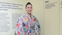 6 Potret Elvira Devinamira Berbusana Batik Merawit Cirebon Karya Faisal Shah, Anggun Level Paripurna
