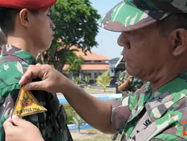 Citizen6, Surabaya: Selain membentuk prajurit yang tangguh, tanggun dan trengginas, kursus ini sebagi upaya membentuk jati diri para prajurit agar memiliki kemampuan dan mobilitas yang tinggi. (Pengirim: Penkobangdikal)