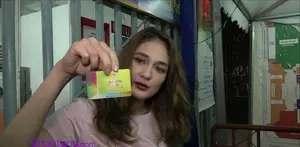 Luna Maya mengaku baru pertama kali datang ke Jakarta Fair, seperti apa kehobohan Luna Maya? Simak hanya di Bintang.com