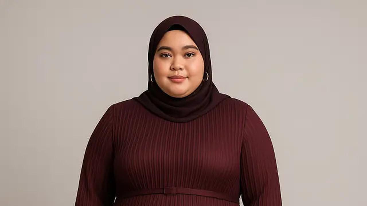 7 Rekomendasi Model Gamis Simpel tapi Mewah untuk Orang Gemuk, Lengkap dengan Tips Memilihnya
