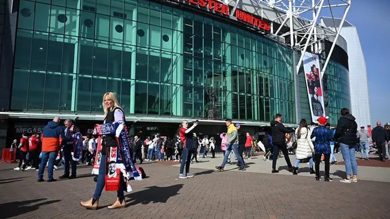 Ironi Old Trafford: Ruang VIP Rp13 Juta, tapi Kotoran Tikus di Mana-mana