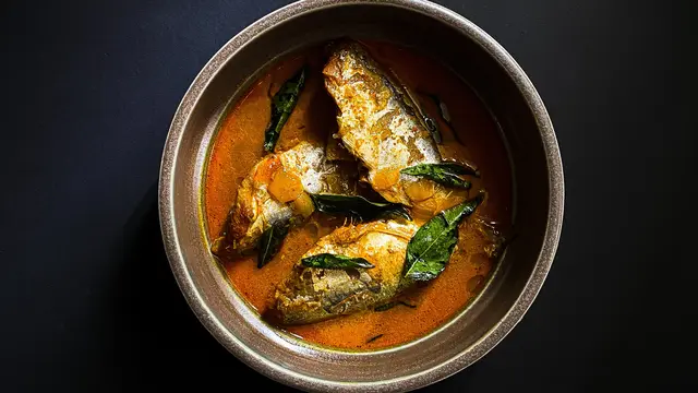 Ilustrasi gulai kepala ikan