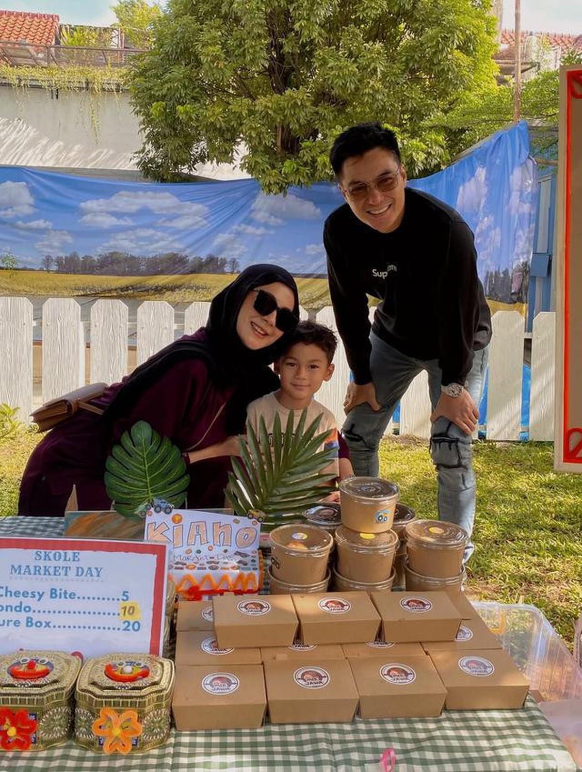 6 Potret Paula Verhoeven Hadiri Acara Sekolah Kiano, Kompak Bareng Baim Wong