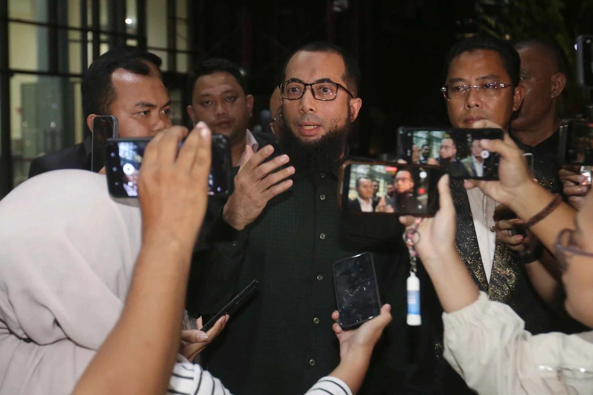 FOTO: Khalid Basalamah Diperiksa Sebagai Saksi Dugaan Korupsi Kuota Haji Tambahan