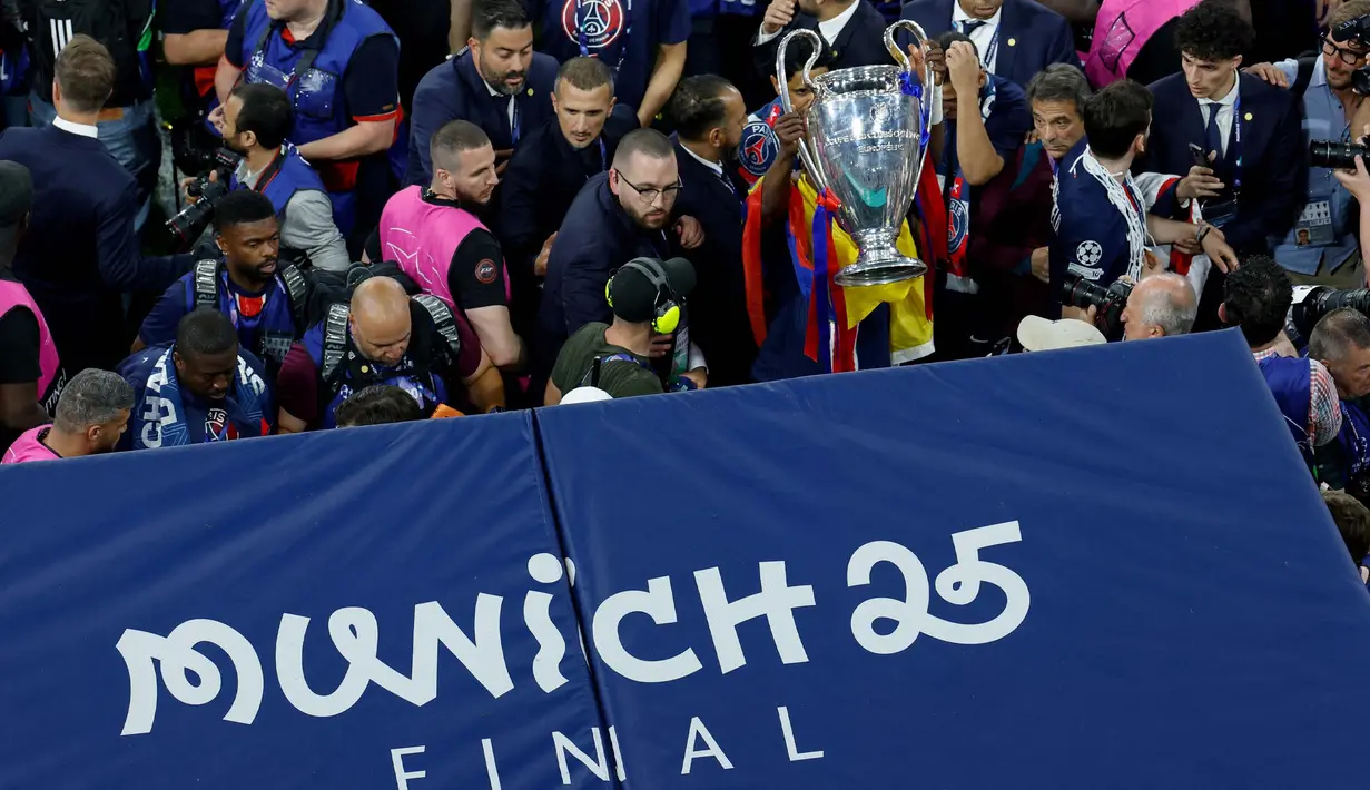 Tim racikan pelatih Luis Enrique tampil penuh determinasi sepanjang pertandingan. (Michaela STACHE/AFP)