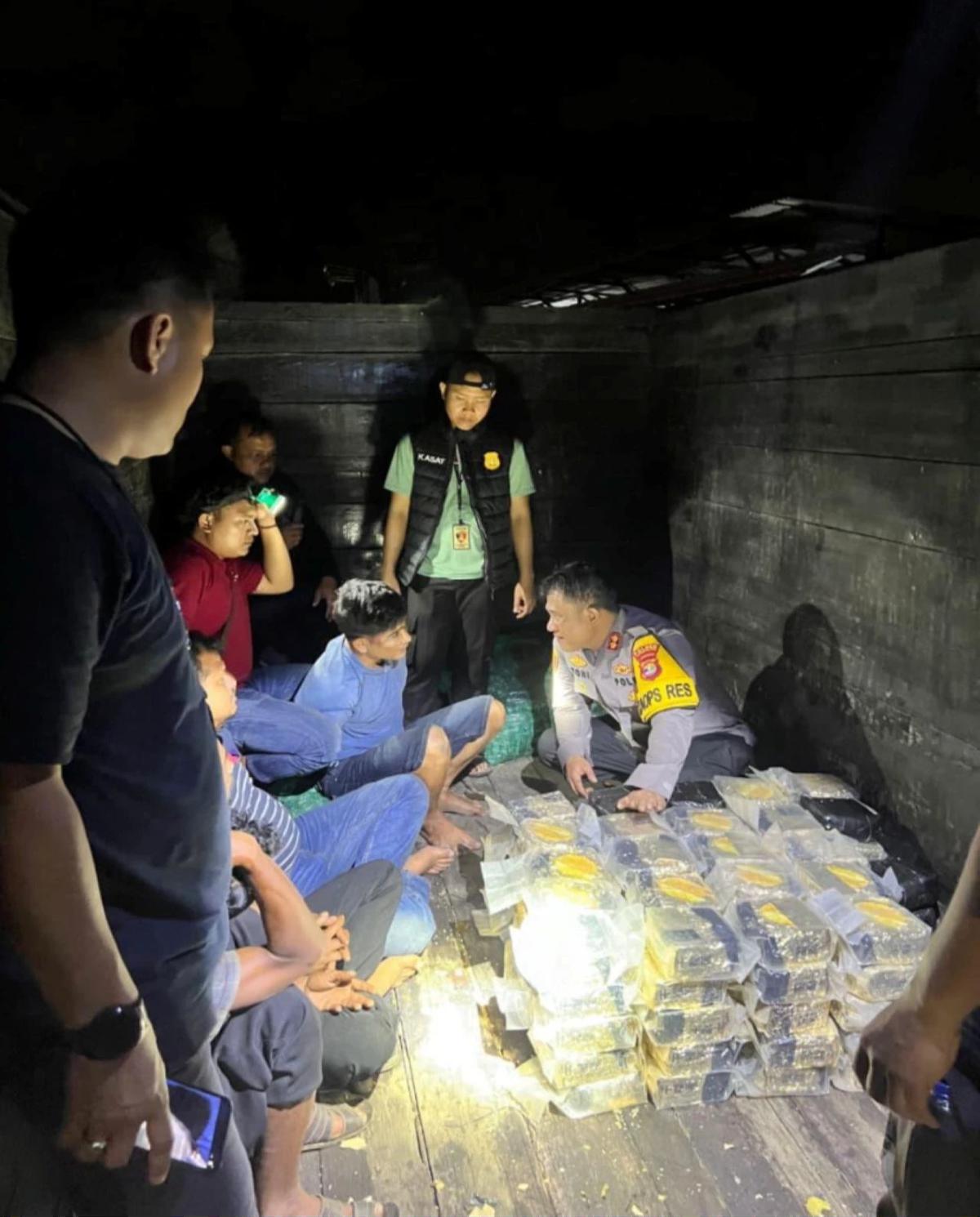 Polisi Tangkap Truk Bawa 122,51 Kg Sabu Berkedok Jengkol di Lampung