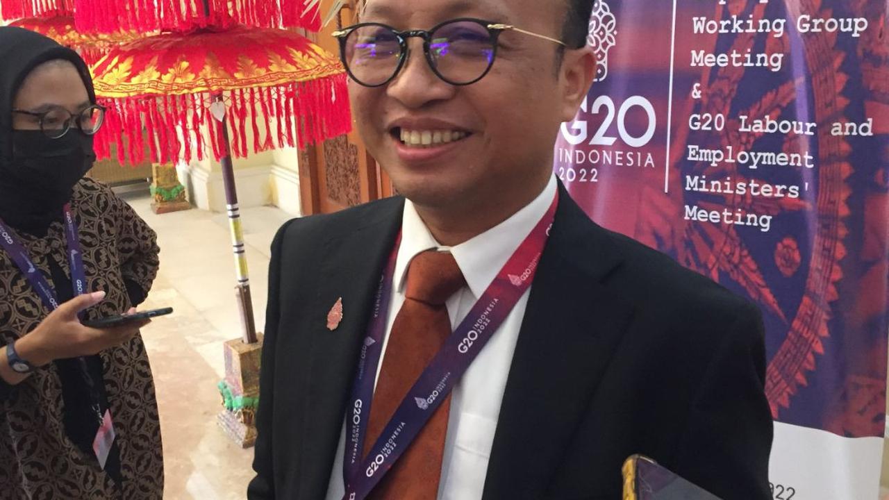 "Singkatnya kita akan bisa lebih mudah dan akurat untuk merancang kebutuhan ketenagakerjaan," pungkasnya.
