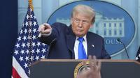 Presiden Donald Trump menunjuk seorang wartawan untuk mengajukan pertanyaan saat berbicara kepada media, Jumat (27/6/2025), di Gedung Putih, Washington, DC, Amerika Serikat. (Dok. AP/Jacquelyn Martin)&nbsp;