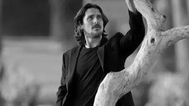 Potret 7 Tranformasi Gaya Rambut Christian Bale, Tampil Ganteng dengan Potongan Cepak hingga Gondrong