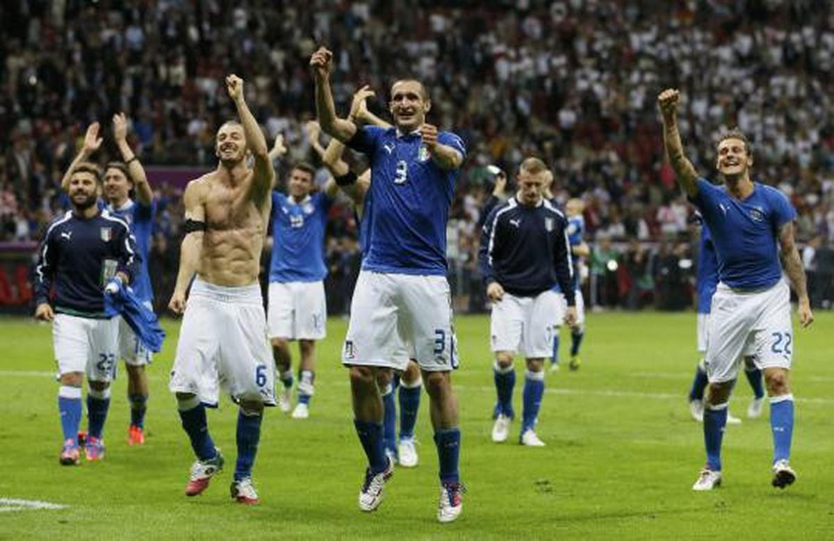 Gol Balotelli hentikan laju Jerman ke final