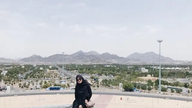 [Bintang] Vebby Palwinta