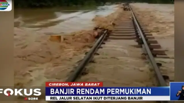 Petugas Daerah Operasional III Cirebon terpaksa mengalihkan kereta melalui Jalur Utara.