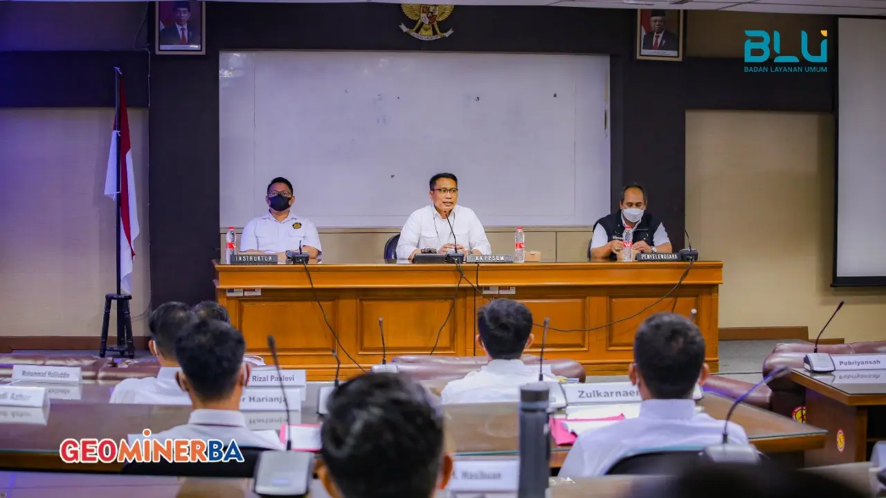 Kepala PPSDM Geominerba Bambang Utoro membuka Diklat Juru Ledak Kelas 2.