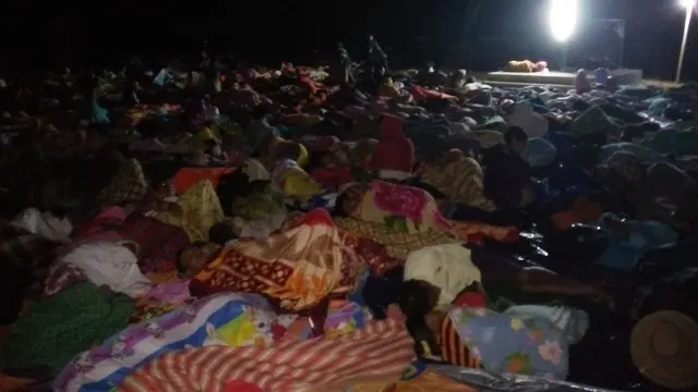 Ratusan Pengungsi gempa Lombok tidur di tempat terbuka