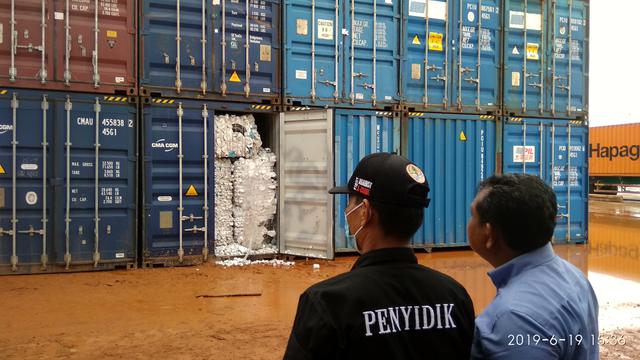 65 kontainer sampah di Batam. Liputan6.com/Ajang Nurdin