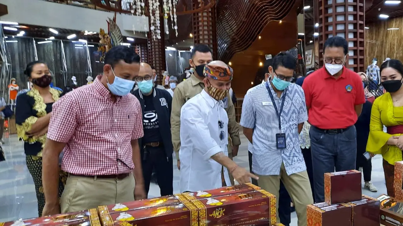 Sandiaga Uno dan Pelaku UMKM Bali