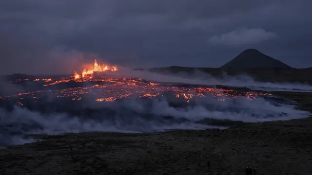 Gunung berapi Fagradalsfjall di Islandia pada 10 Juli 2023. (AP/Marco Di Marco)