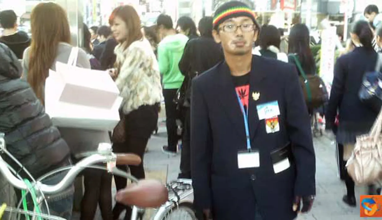 Citizen6, Jepang: Pengendara sepeda yang tertib lalulintas di Jepang. (Pengirim: Fransiskus Pongky Seran)