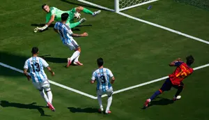 Emiliano Martinez Kritik Taktik Argentina di Final Piala Dunia 2026: Pengecut Bermain Mundur