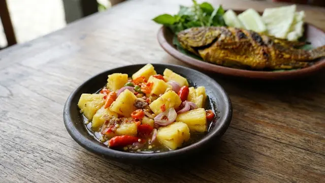Sambal Nanas Segar Asam Manis