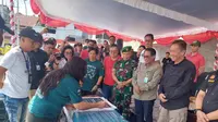 Koordinator SIEJ Simpul Sulut Finda Muhtar ikut menandatangani Deklarasi Jaga Satwa Liar Terancam Punah dan Dilindungi di Minahasa Selatan.