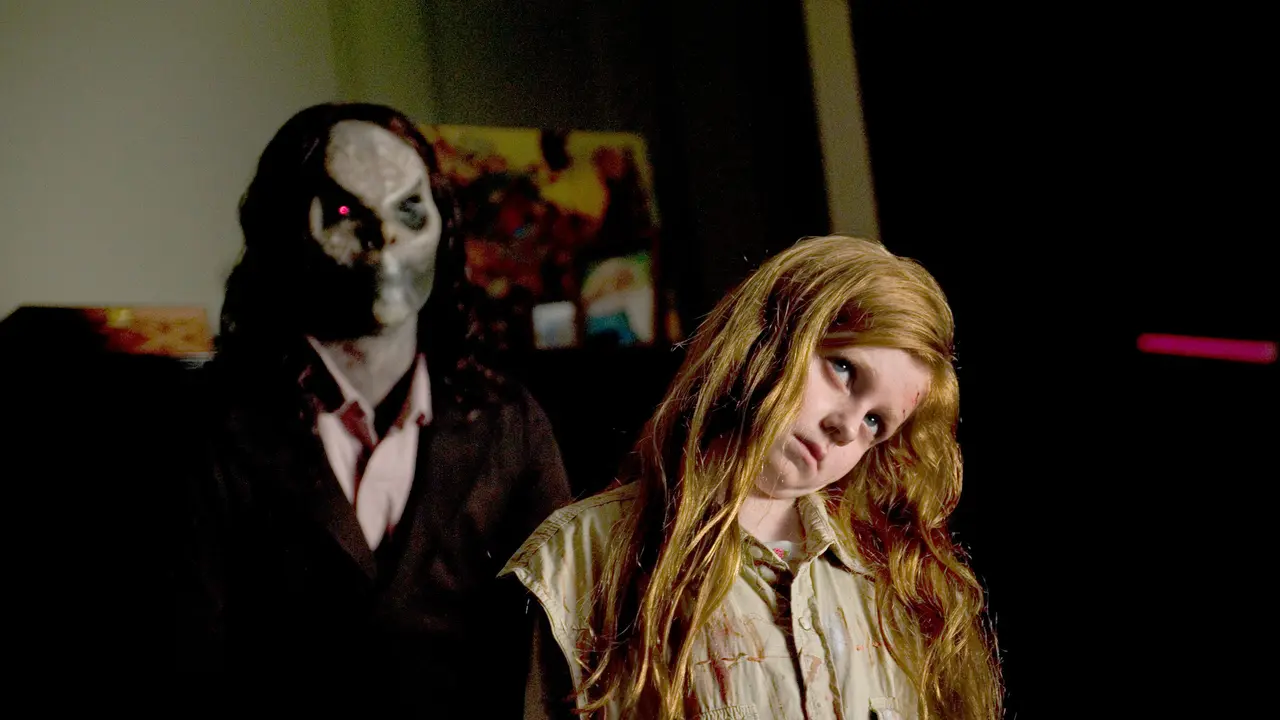 Satu Keluarga Jadi Mangsa Baru di Sinister 2