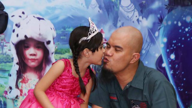 [Bintang] Ulang Tahun Safeea