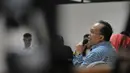 Dalam persidangan yang berlangsung hingga jelang dini hari itu, pengusaha Cornelis Nalau Antun juga dihadirkan sebagai saksi (Liputan6.com/Johan Tallo)