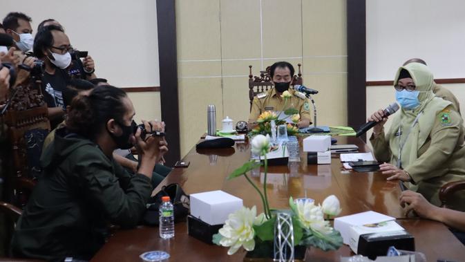 Beda dengan Ganjar, Bupati Banjarnegara Tegaskan Banjarnegara Bukan Zona Merah - Vimarsana News