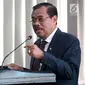 Jaksa Agung HM Prasetyo menyampaikan keterangan saat penandatanganan nota kesepahaman di Jakarta, Kamis (1/3). Kerja sama ini juga bertujan untuk mewujudkan sinergitas di bidang penyelenggaraan pemerintah terkait infrastruktur. (Liputan6.com/JohanTallo)