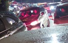 Wanita Ini Terjebak Macet selama 16 Jam di Jalur Puncak Bogor, Curhatannya Viral