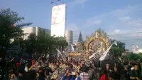 Kota Yogyakarta dihibur dengan hadirnya Kirab.