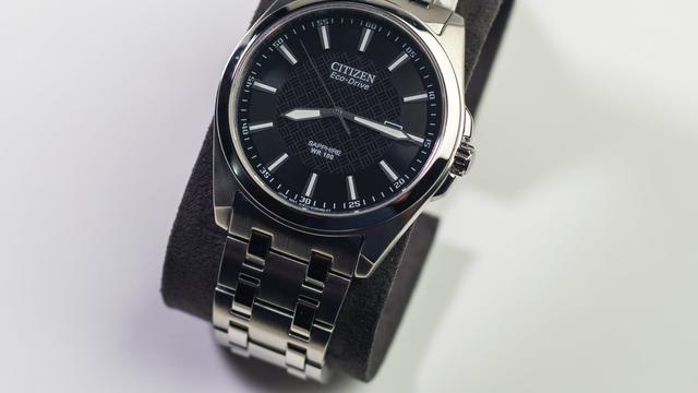 Ilustrasi jam tangan